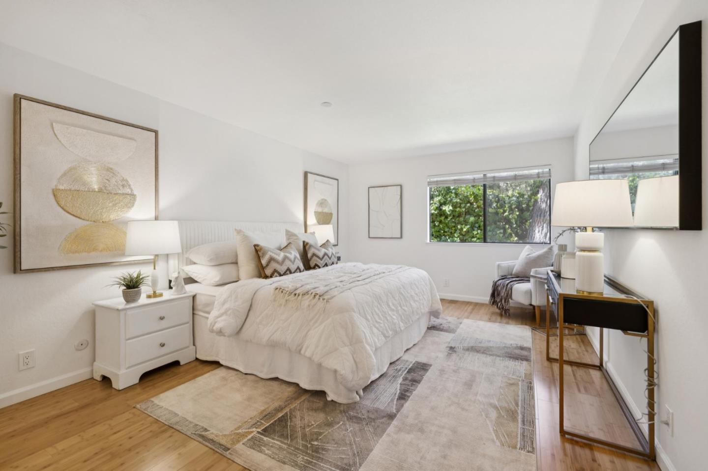 Detail Gallery Image 12 of 24 For 226 W Edith Ave #13,  Los Altos,  CA 94022 - 2 Beds | 1/1 Baths