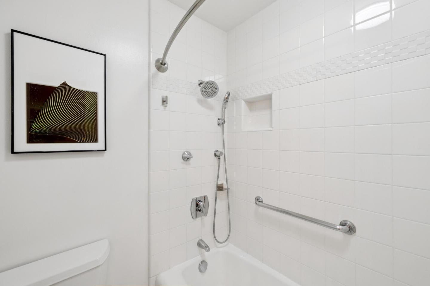 Detail Gallery Image 16 of 24 For 226 W Edith Ave #13,  Los Altos,  CA 94022 - 2 Beds | 1/1 Baths