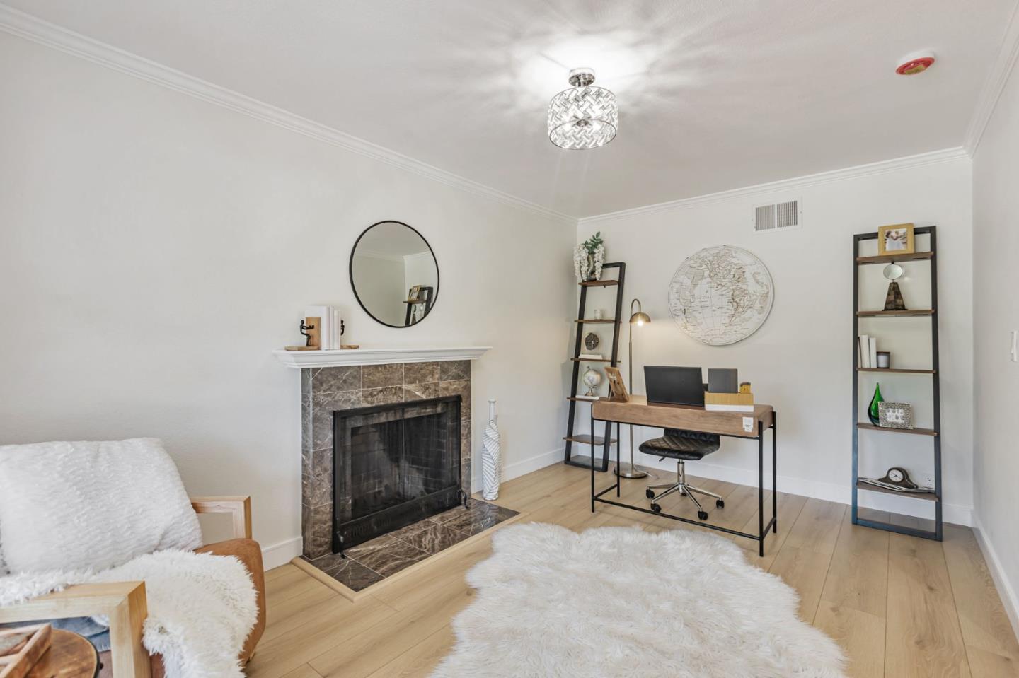 Detail Gallery Image 12 of 39 For 402 S Mary Ave, Sunnyvale,  CA 94086 - 3 Beds | 1/1 Baths