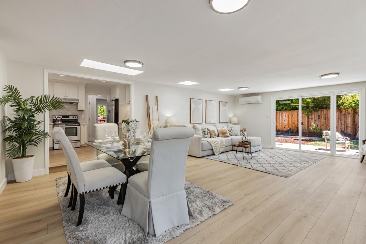 Detail Gallery Image 19 of 39 For 402 S Mary Ave, Sunnyvale,  CA 94086 - 3 Beds | 1/1 Baths