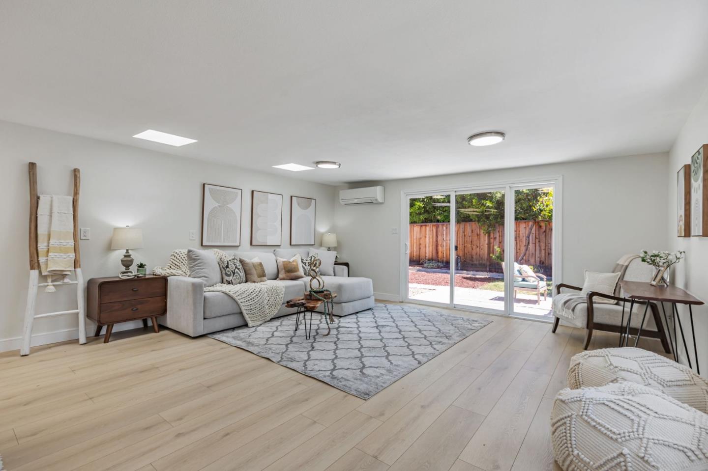 Detail Gallery Image 21 of 39 For 402 S Mary Ave, Sunnyvale,  CA 94086 - 3 Beds | 1/1 Baths