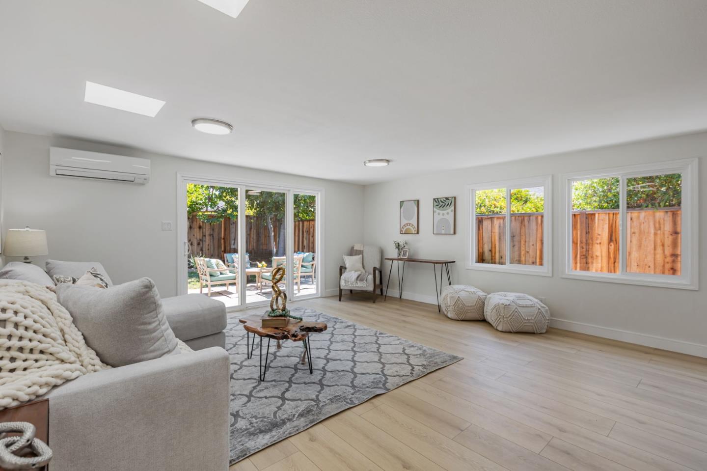 Detail Gallery Image 22 of 39 For 402 S Mary Ave, Sunnyvale,  CA 94086 - 3 Beds | 1/1 Baths