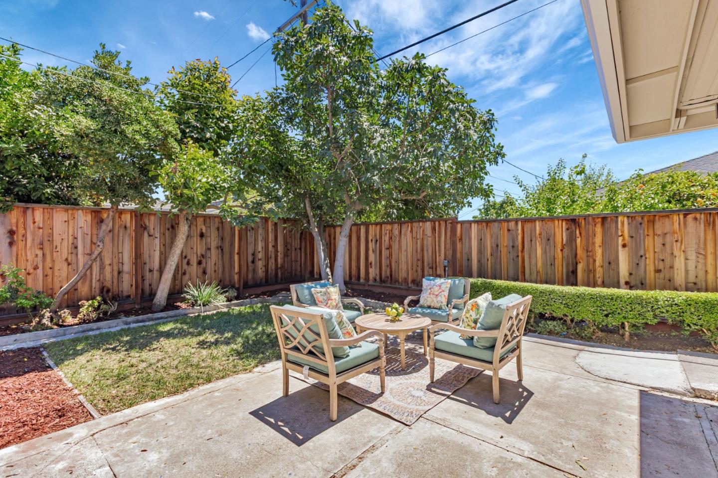 Detail Gallery Image 34 of 39 For 402 S Mary Ave, Sunnyvale,  CA 94086 - 3 Beds | 1/1 Baths