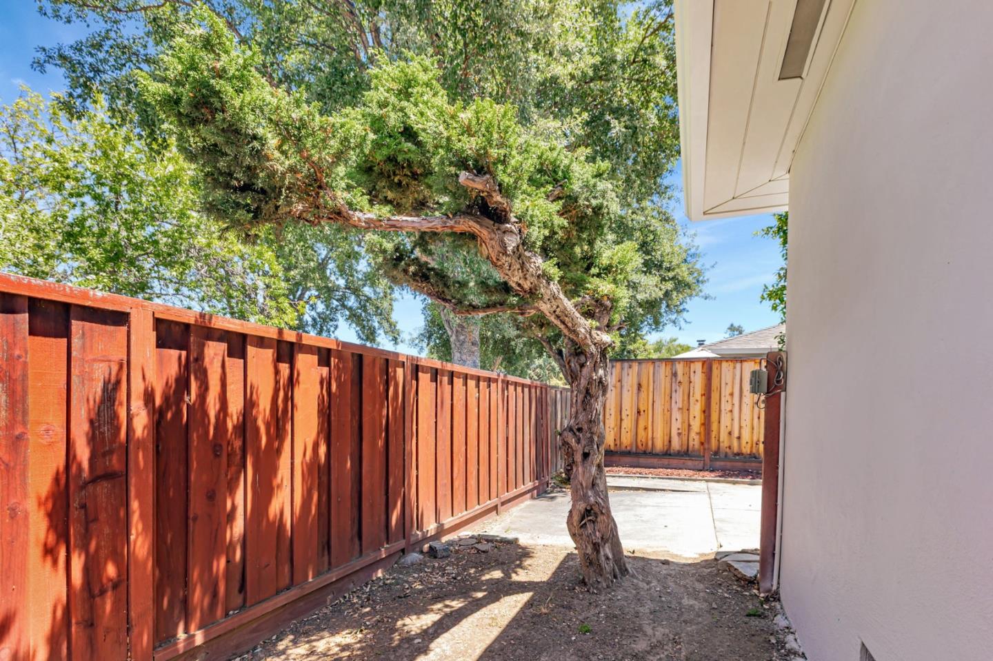 Detail Gallery Image 38 of 39 For 402 S Mary Ave, Sunnyvale,  CA 94086 - 3 Beds | 1/1 Baths