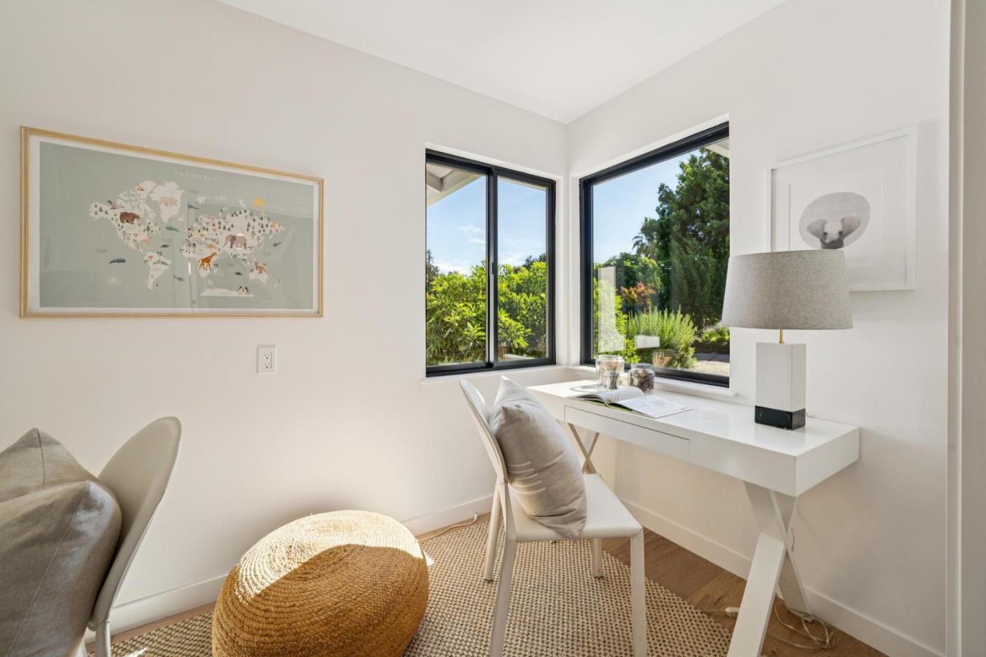 Detail Gallery Image 11 of 58 For 1671 Ben Roe Dr, Los Altos,  CA 94024 - 6 Beds | 4/1 Baths