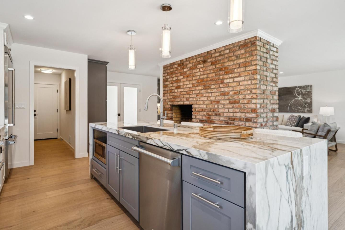 Detail Gallery Image 22 of 58 For 1671 Ben Roe Dr, Los Altos,  CA 94024 - 6 Beds | 4/1 Baths