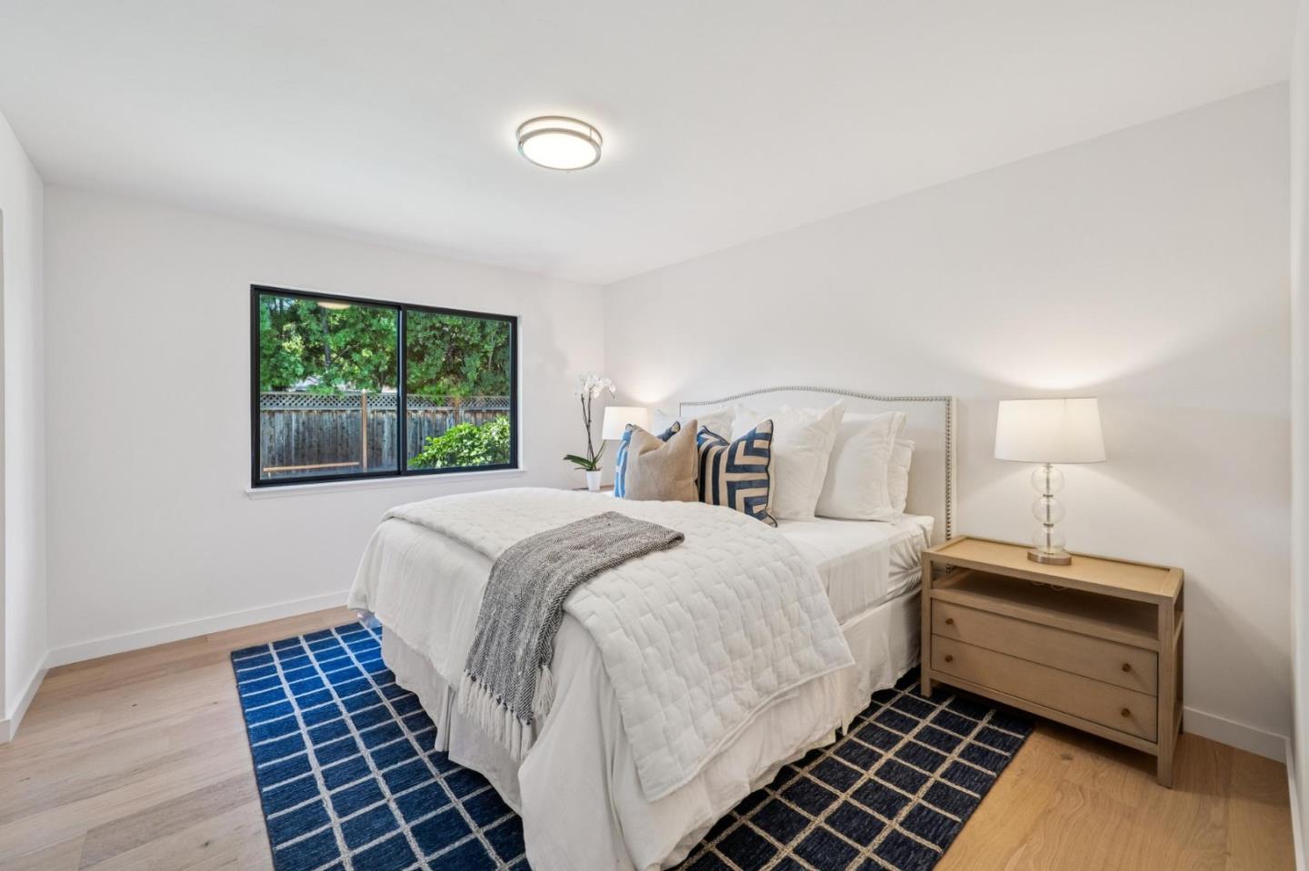 Detail Gallery Image 33 of 58 For 1671 Ben Roe Dr, Los Altos,  CA 94024 - 6 Beds | 4/1 Baths