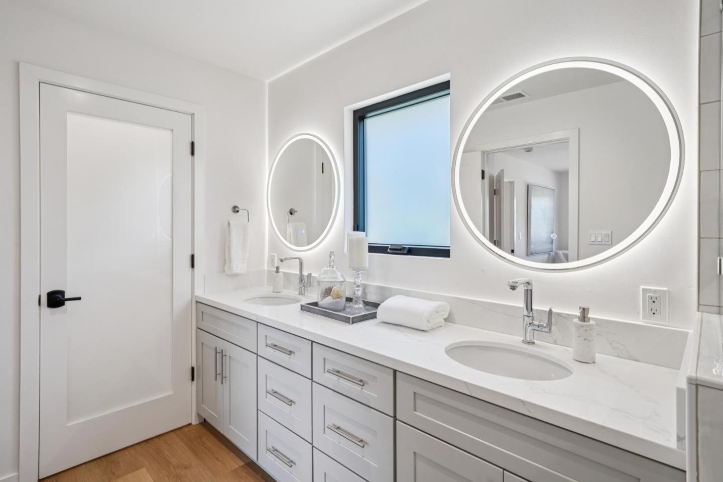 Detail Gallery Image 43 of 58 For 1671 Ben Roe Dr, Los Altos,  CA 94024 - 6 Beds | 4/1 Baths