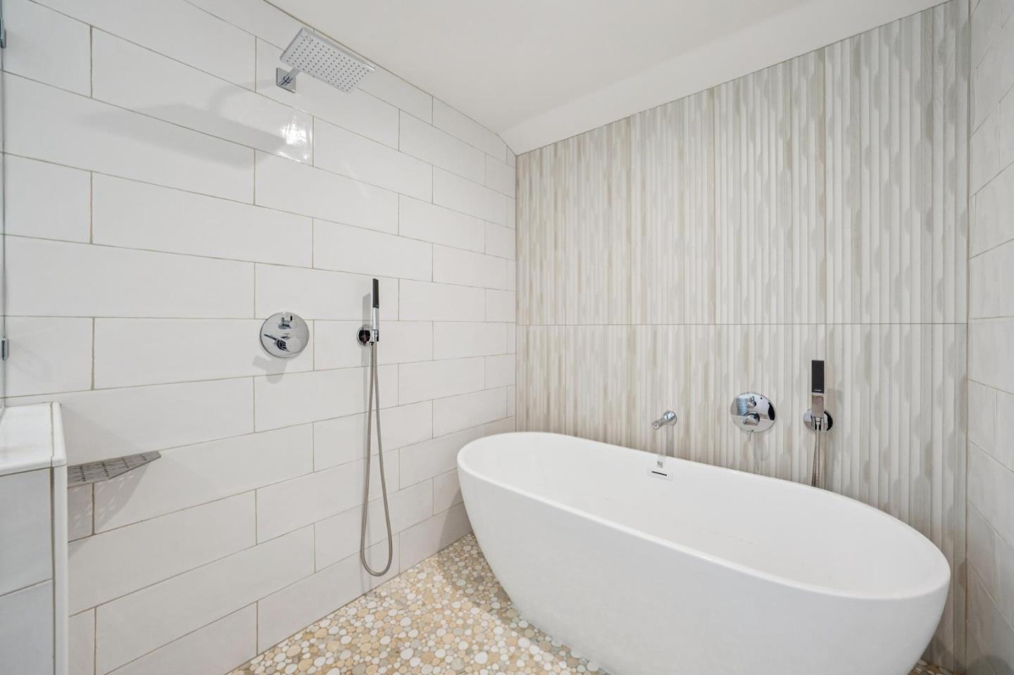 Detail Gallery Image 44 of 58 For 1671 Ben Roe Dr, Los Altos,  CA 94024 - 6 Beds | 4/1 Baths