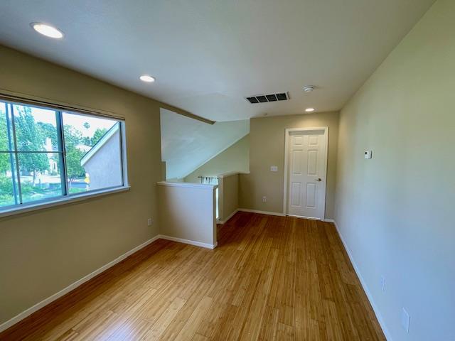 Detail Gallery Image 28 of 36 For 112 Concord Cir, Mountain View,  CA 94040 - 3 Beds | 3 Baths