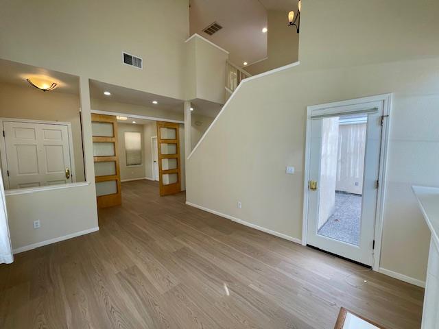 Detail Gallery Image 8 of 36 For 112 Concord Cir, Mountain View,  CA 94040 - 3 Beds | 3 Baths