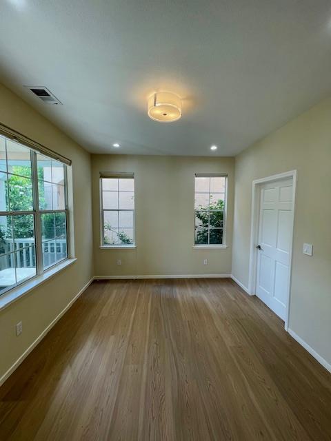 Detail Gallery Image 9 of 36 For 112 Concord Cir, Mountain View,  CA 94040 - 3 Beds | 3 Baths