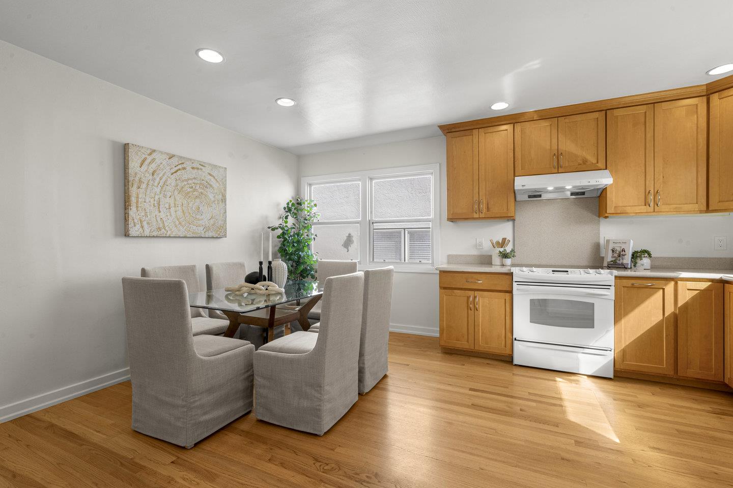 Detail Gallery Image 11 of 28 For 706 S Humboldt St, San Mateo,  CA 94402 - 3 Beds | 1/1 Baths