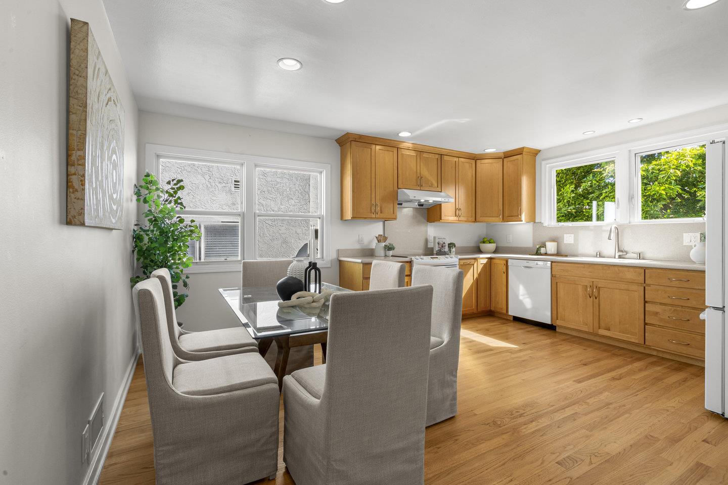 Detail Gallery Image 13 of 28 For 706 S Humboldt St, San Mateo,  CA 94402 - 3 Beds | 1/1 Baths