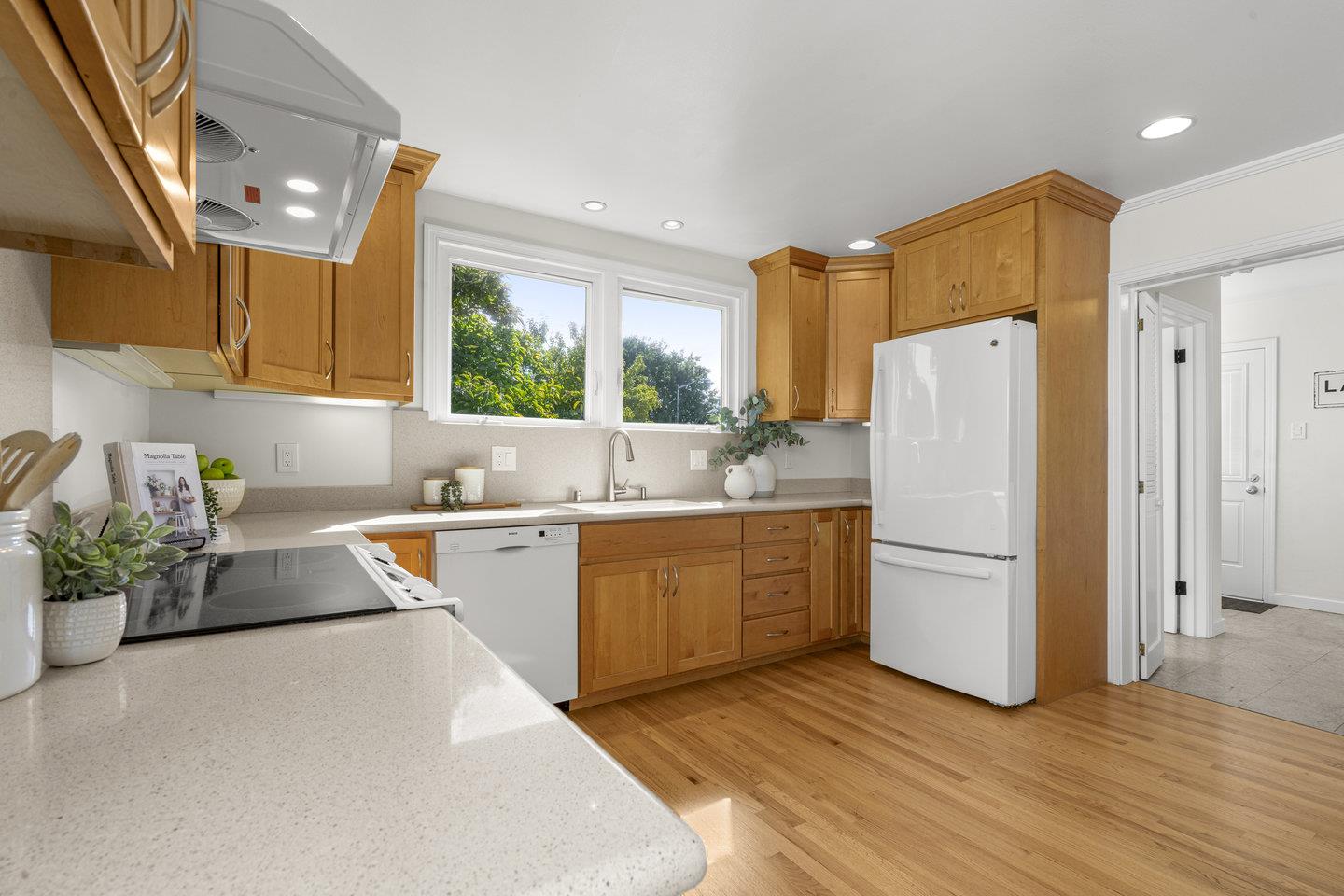 Detail Gallery Image 14 of 28 For 706 S Humboldt St, San Mateo,  CA 94402 - 3 Beds | 1/1 Baths