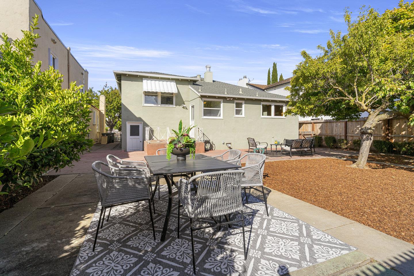 Detail Gallery Image 25 of 28 For 706 S Humboldt St, San Mateo,  CA 94402 - 3 Beds | 1/1 Baths