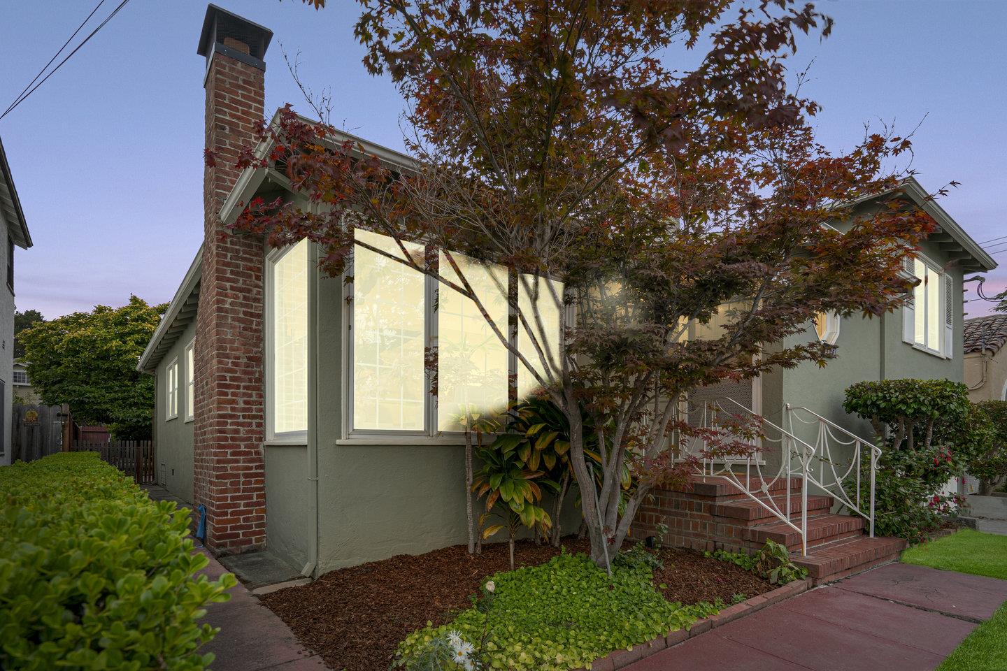Detail Gallery Image 3 of 28 For 706 S Humboldt St, San Mateo,  CA 94402 - 3 Beds | 1/1 Baths