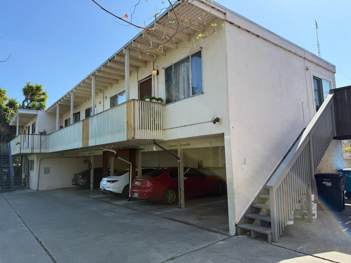 Detail Gallery Image 5 of 8 For 1879 Woodland Ave, East Palo Alto,  CA 94303 - – Beds | – Baths