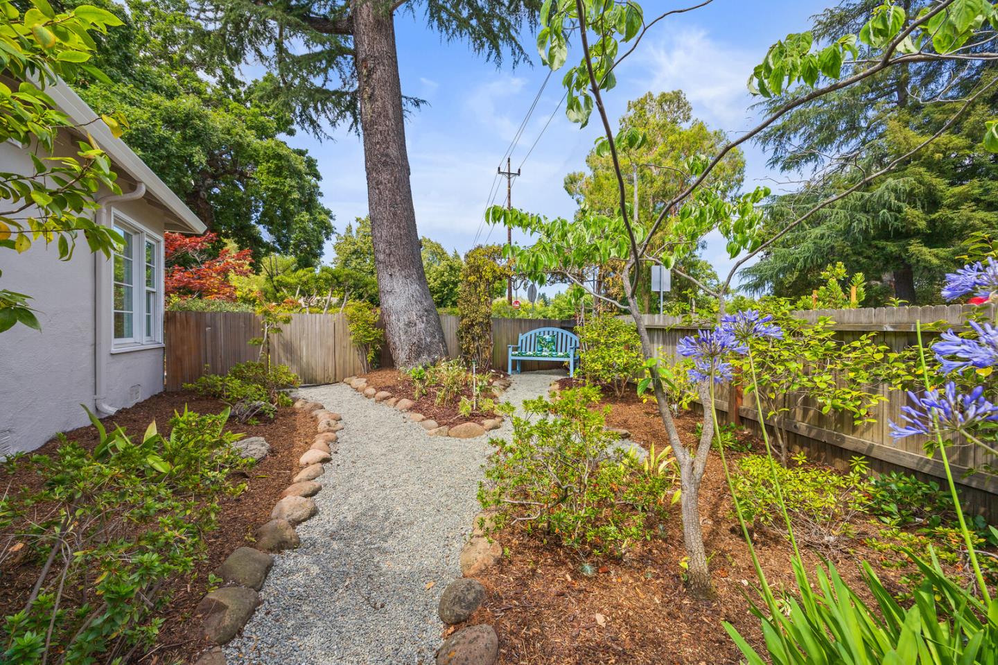 Detail Gallery Image 30 of 40 For 1711 Guinda St, Palo Alto,  CA 94303 - 3 Beds | 2/1 Baths