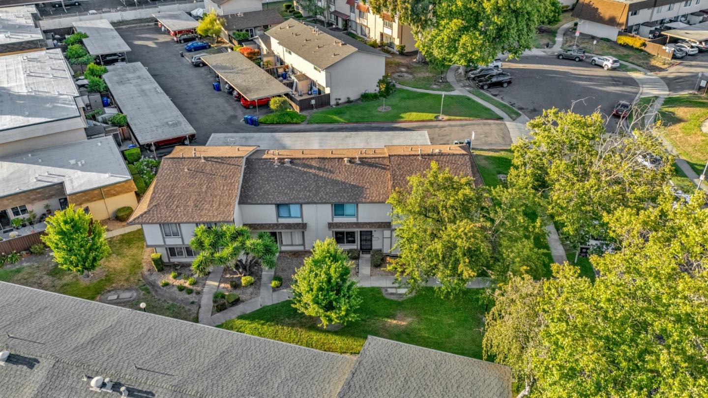 27459 Ponderosa Court, Hayward, California 94545, 2 Bedrooms Bedrooms, ,1 BathroomBathrooms,Residential,For Sale,27459 Ponderosa Court,ML82015749