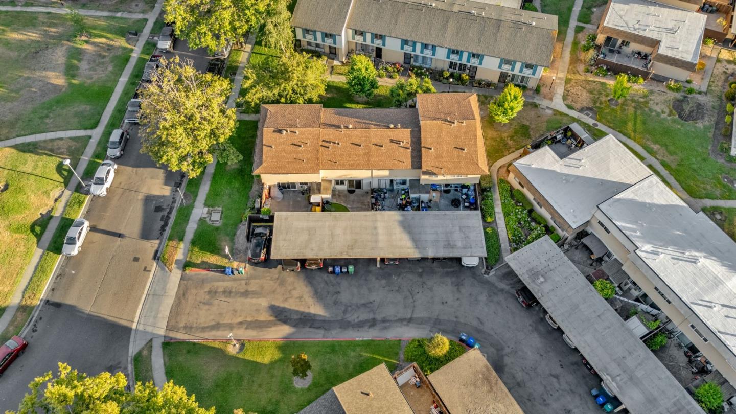 27459 Ponderosa Court, Hayward, California 94545, 2 Bedrooms Bedrooms, ,1 BathroomBathrooms,Residential,For Sale,27459 Ponderosa Court,ML82015749