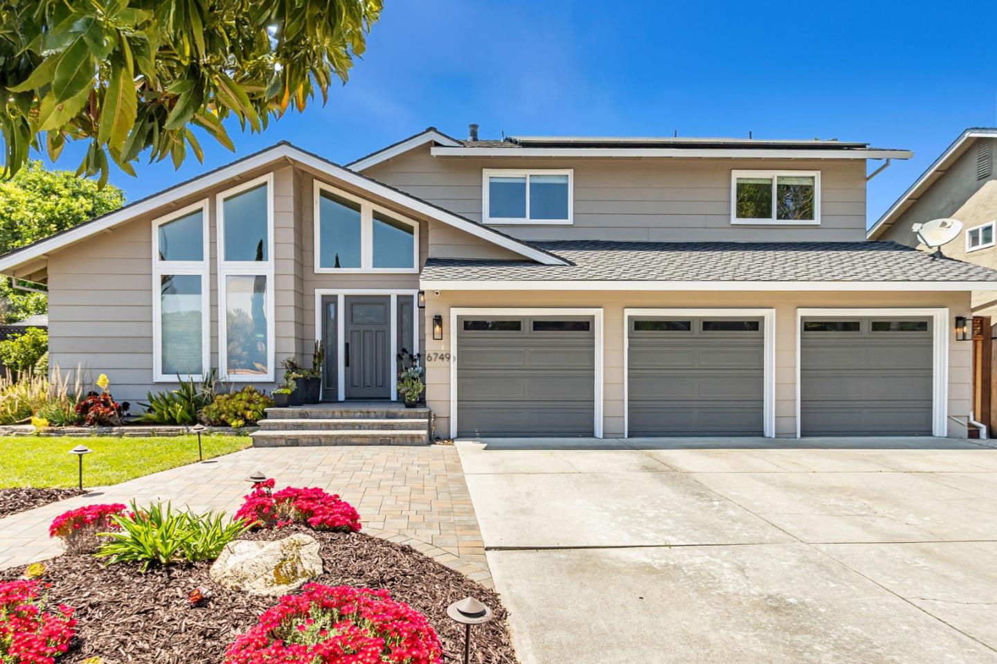 Detail Gallery Image 2 of 46 For 6749 Elwood Rd, San Jose,  CA 95120 - 5 Beds | 3 Baths