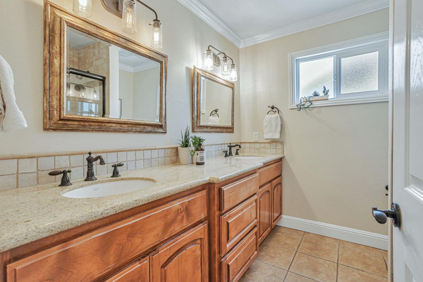 Detail Gallery Image 26 of 46 For 6749 Elwood Rd, San Jose,  CA 95120 - 5 Beds | 3 Baths