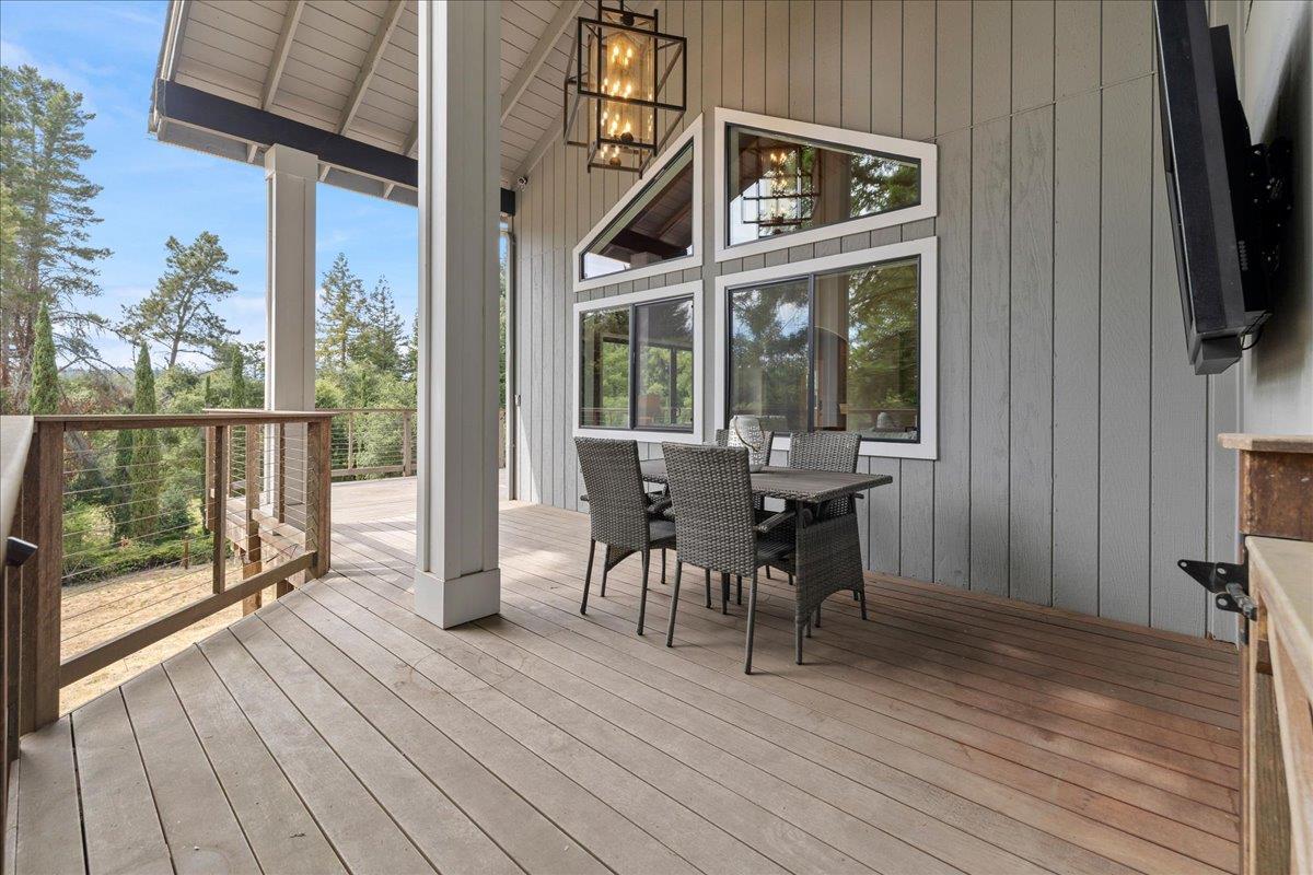 Detail Gallery Image 15 of 84 For 23435 Summit Rd, Los Gatos,  CA 95033 - 5 Beds | 3/1 Baths