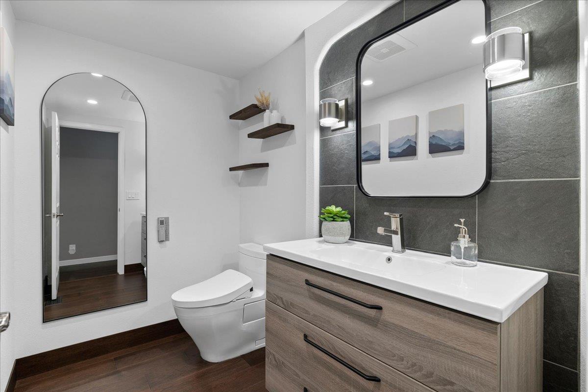 Detail Gallery Image 27 of 84 For 23435 Summit Rd, Los Gatos,  CA 95033 - 5 Beds | 3/1 Baths