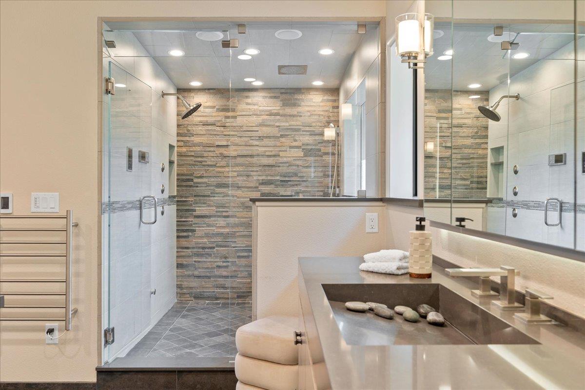 Detail Gallery Image 36 of 84 For 23435 Summit Rd, Los Gatos,  CA 95033 - 5 Beds | 3/1 Baths
