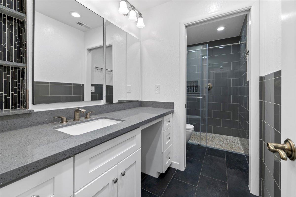 Detail Gallery Image 44 of 84 For 23435 Summit Rd, Los Gatos,  CA 95033 - 5 Beds | 3/1 Baths