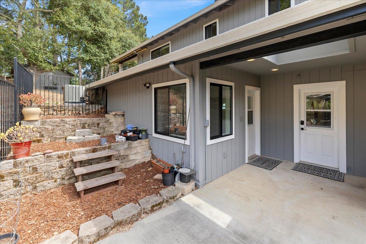 Detail Gallery Image 49 of 84 For 23435 Summit Rd, Los Gatos,  CA 95033 - 5 Beds | 3/1 Baths