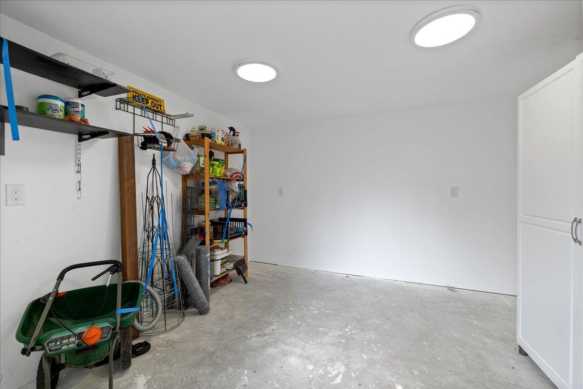 Detail Gallery Image 63 of 84 For 23435 Summit Rd, Los Gatos,  CA 95033 - 5 Beds | 3/1 Baths