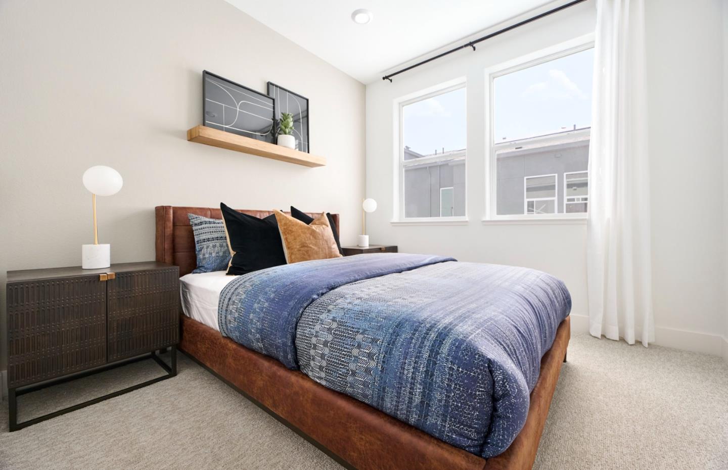 Detail Gallery Image 8 of 14 For 650 Lindendale Ct, San Jose,  CA 95117 - 3 Beds | 2/1 Baths