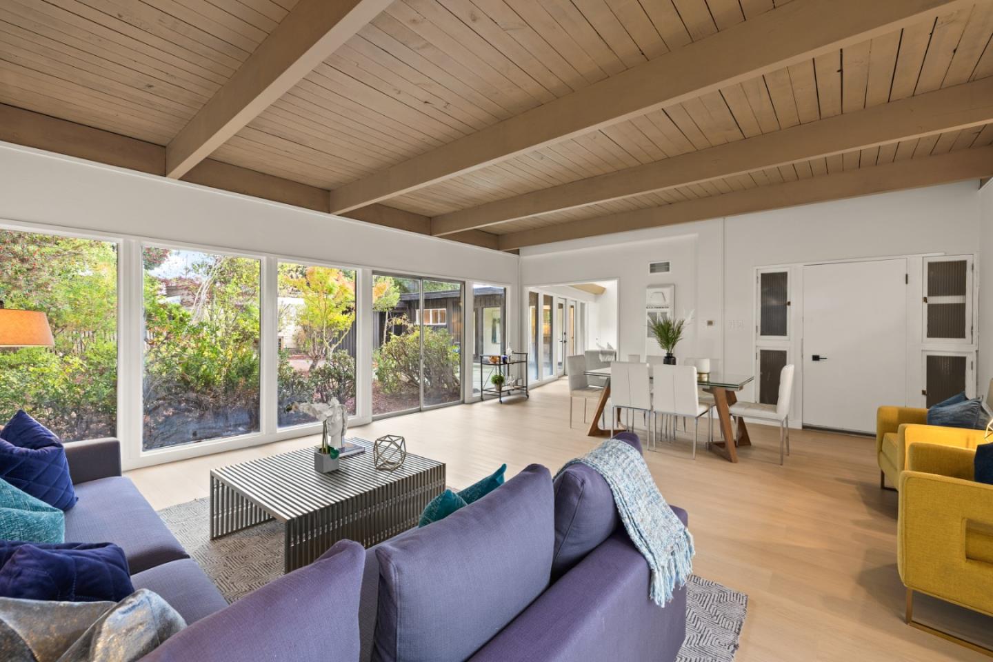 Detail Gallery Image 15 of 39 For 2396 Glen Way, East Palo Alto,  CA 94303 - 3 Beds | 1 Baths