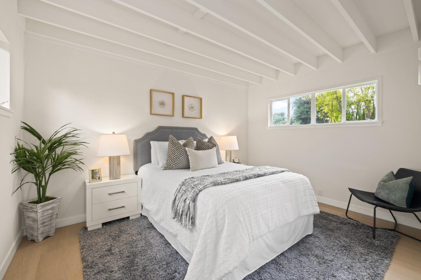 Detail Gallery Image 29 of 39 For 2396 Glen Way, East Palo Alto,  CA 94303 - 3 Beds | 1 Baths