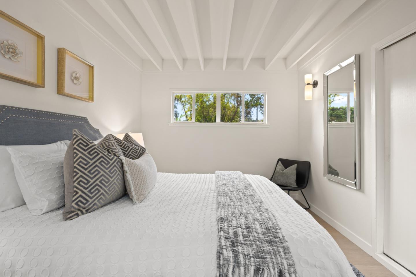 Detail Gallery Image 30 of 39 For 2396 Glen Way, East Palo Alto,  CA 94303 - 3 Beds | 1 Baths