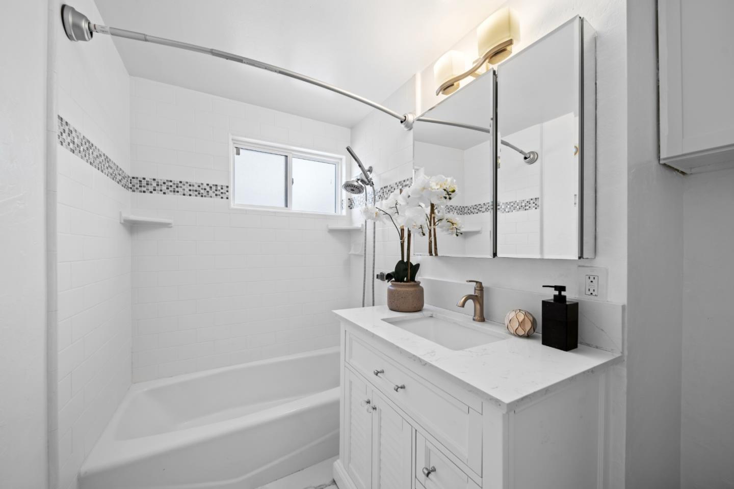 Detail Gallery Image 23 of 40 For 857 Peach Ave, Sunnyvale,  CA 94087 - 3 Beds | 2 Baths