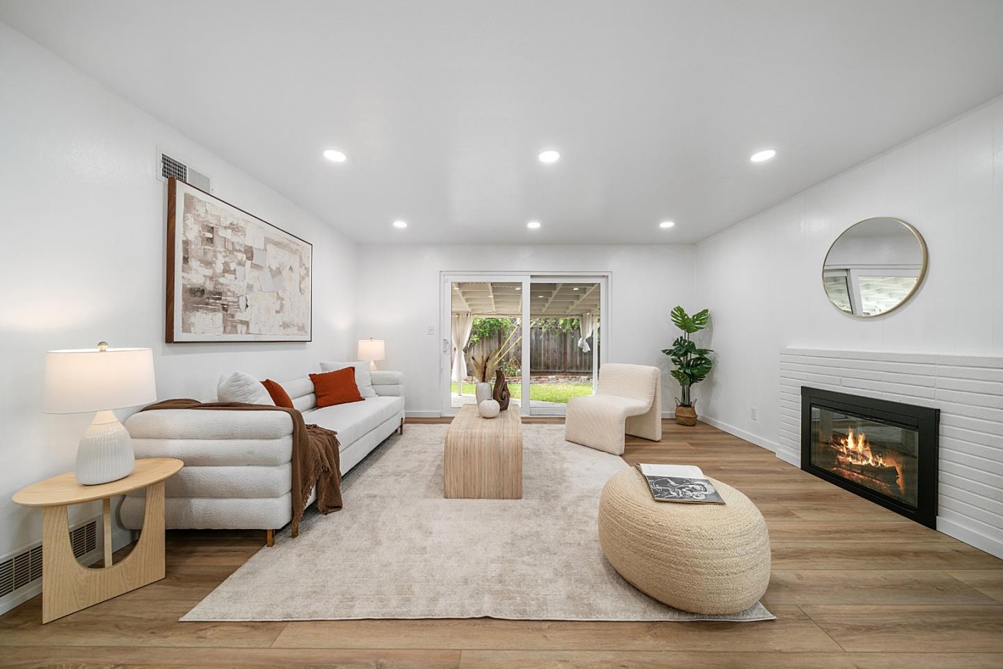 Detail Gallery Image 9 of 40 For 857 Peach Ave, Sunnyvale,  CA 94087 - 3 Beds | 2 Baths