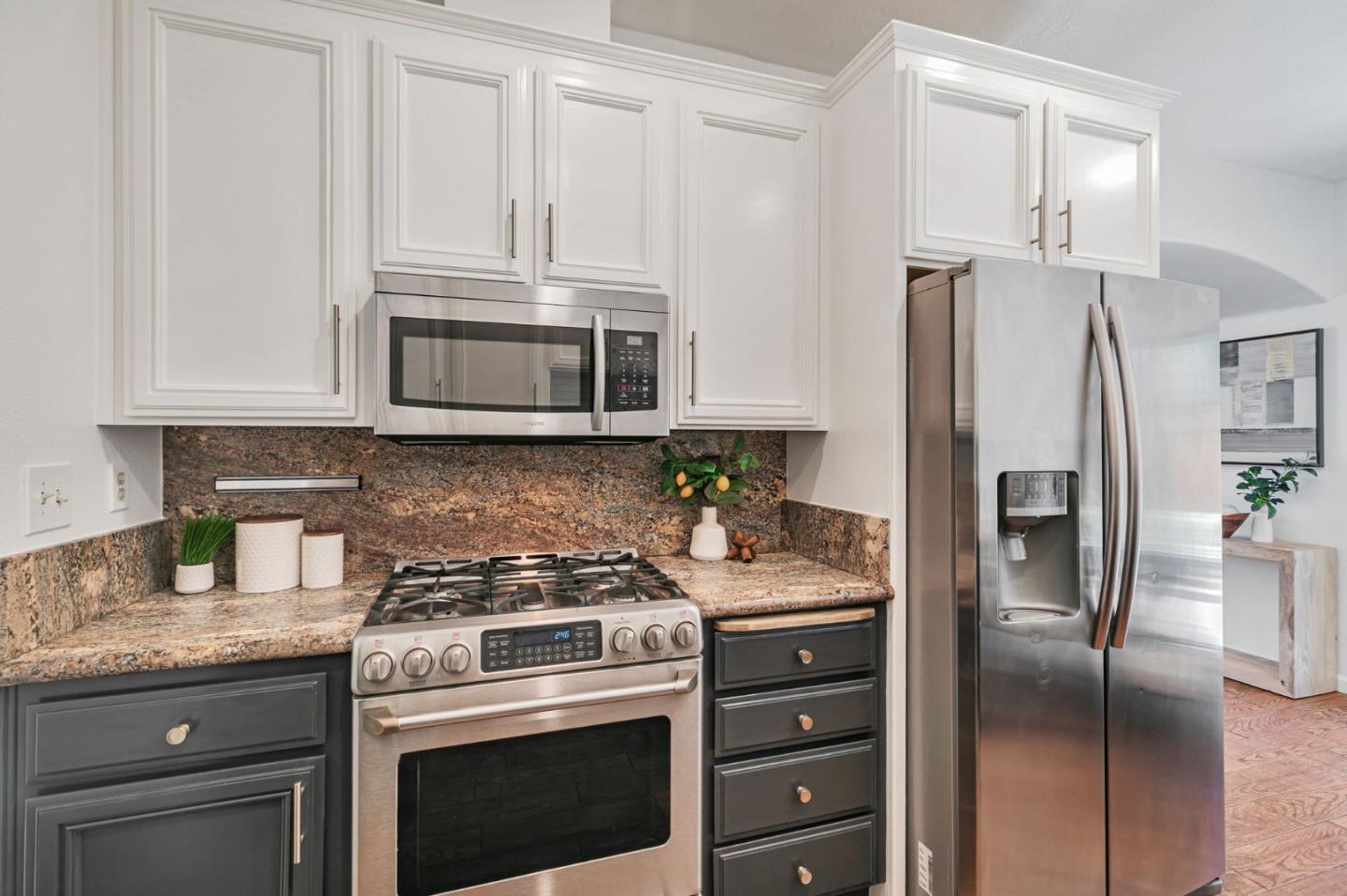 Detail Gallery Image 11 of 34 For 17715 Calle Hermosa, Morgan Hill,  CA 95037 - 3 Beds | 2/1 Baths
