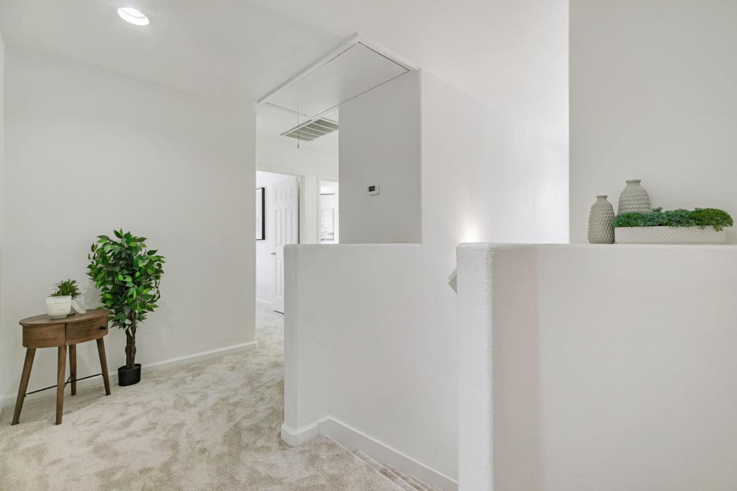 Detail Gallery Image 14 of 34 For 17715 Calle Hermosa, Morgan Hill,  CA 95037 - 3 Beds | 2/1 Baths