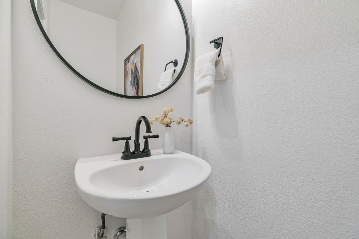 Detail Gallery Image 23 of 34 For 17715 Calle Hermosa, Morgan Hill,  CA 95037 - 3 Beds | 2/1 Baths