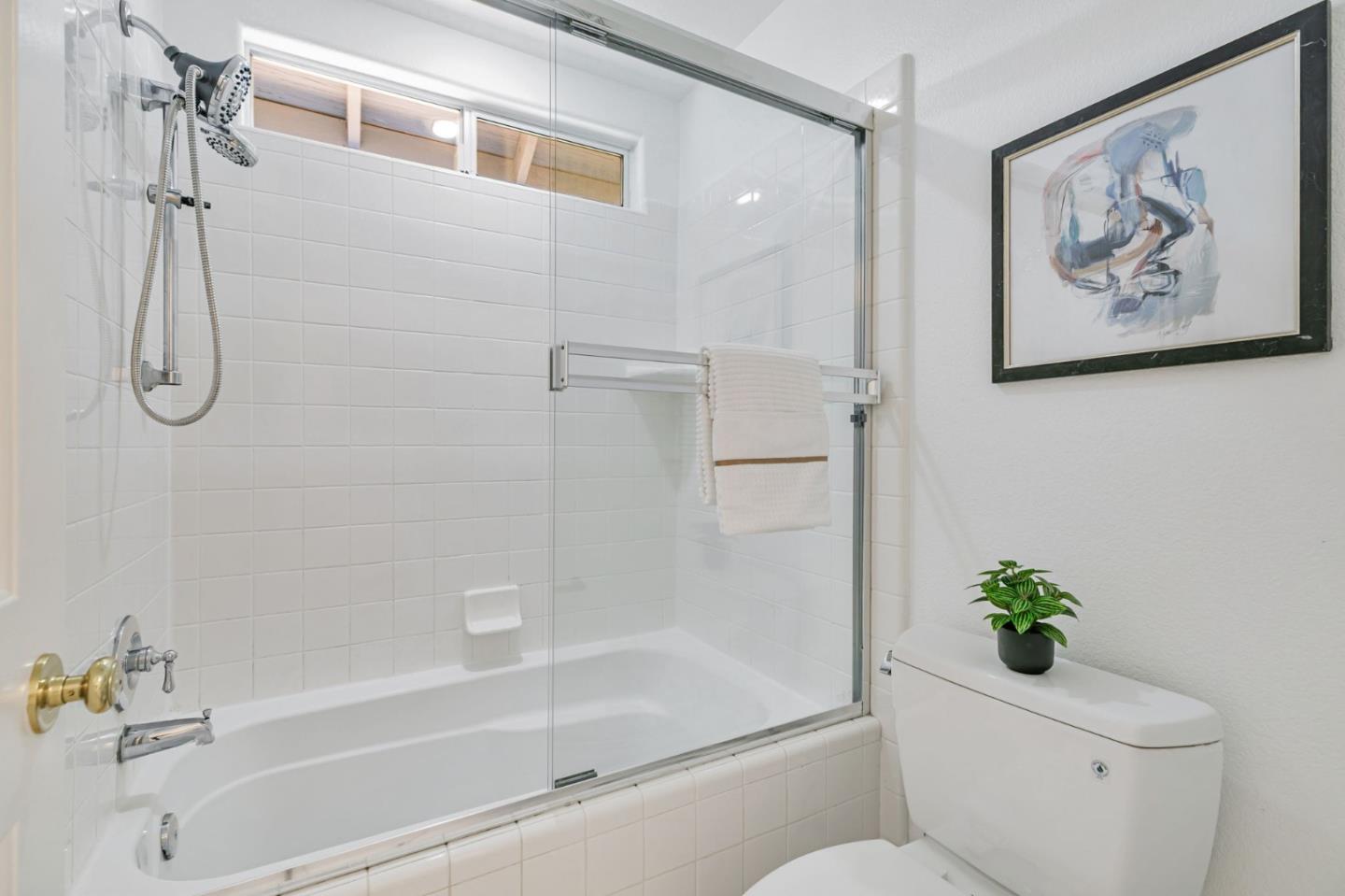 Detail Gallery Image 24 of 34 For 17715 Calle Hermosa, Morgan Hill,  CA 95037 - 3 Beds | 2/1 Baths