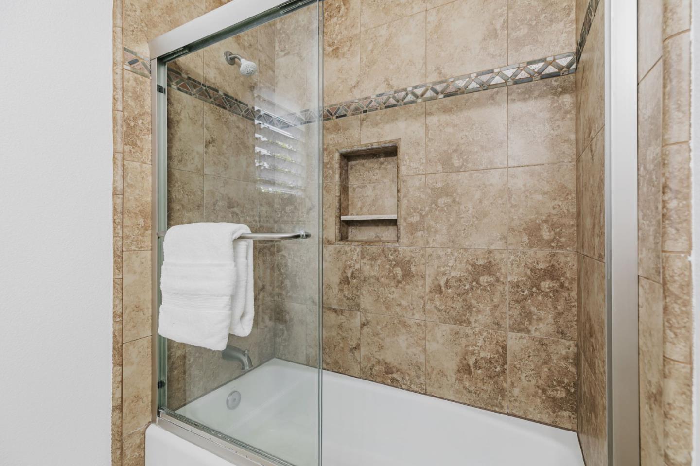 Detail Gallery Image 26 of 34 For 17715 Calle Hermosa, Morgan Hill,  CA 95037 - 3 Beds | 2/1 Baths