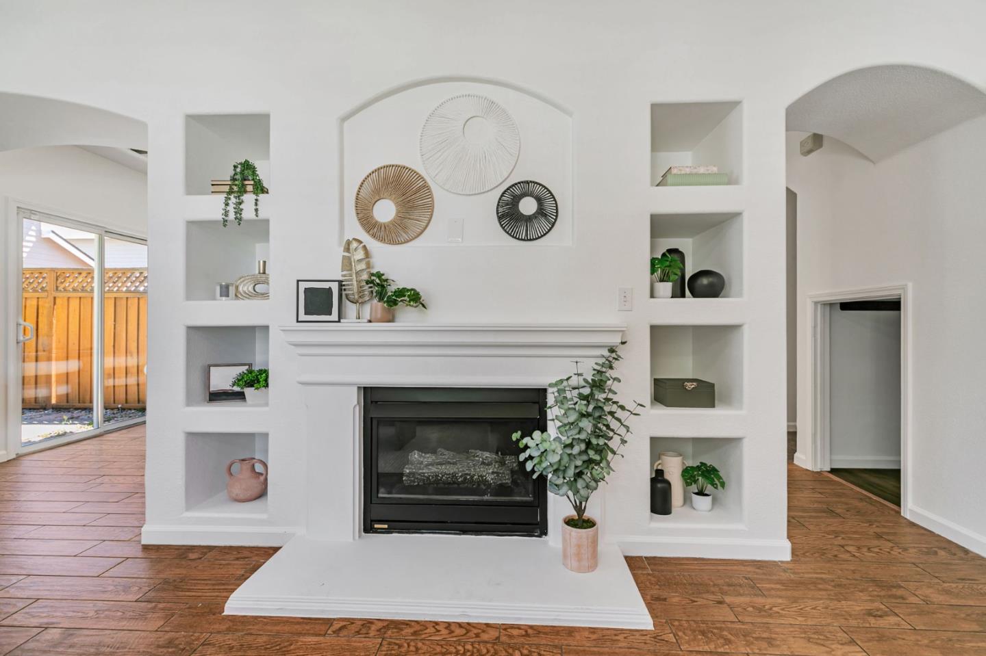 Detail Gallery Image 8 of 34 For 17715 Calle Hermosa, Morgan Hill,  CA 95037 - 3 Beds | 2/1 Baths