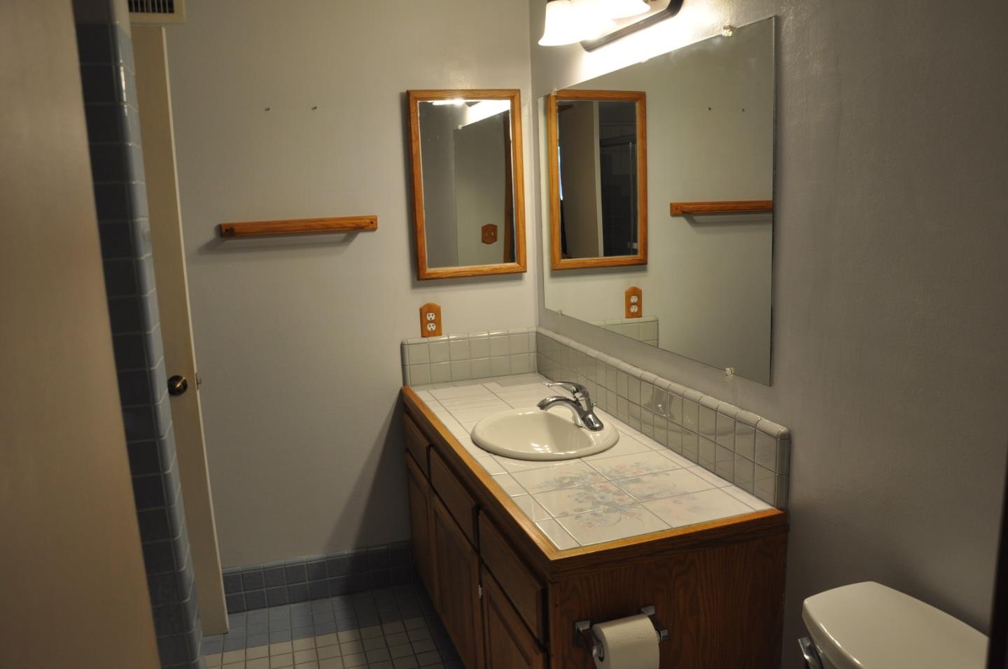 Detail Gallery Image 10 of 16 For 1776 Loch Ness, San Jose,  CA 95121 - 4 Beds | 2 Baths