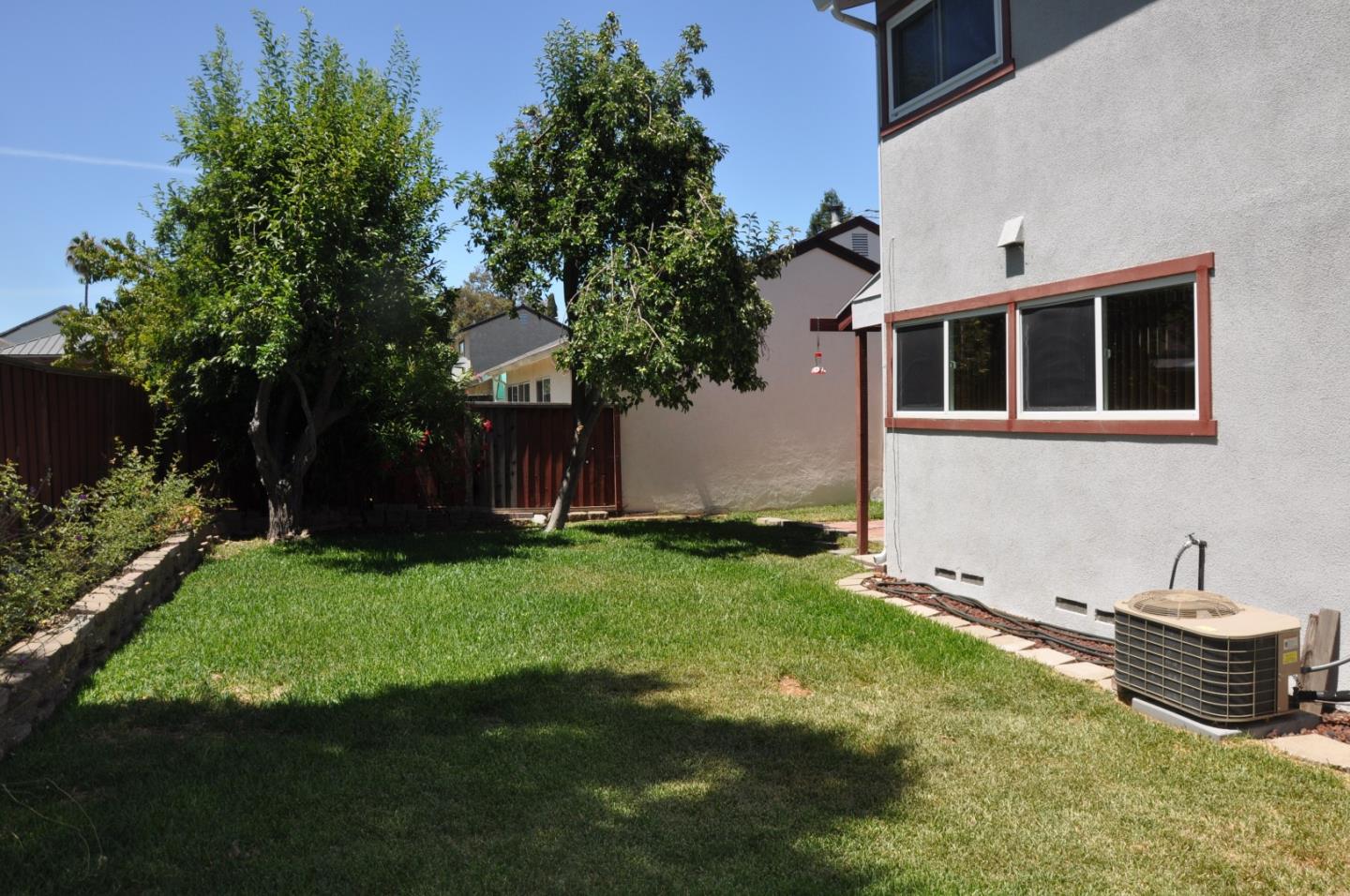 Detail Gallery Image 15 of 16 For 1776 Loch Ness, San Jose,  CA 95121 - 4 Beds | 2 Baths