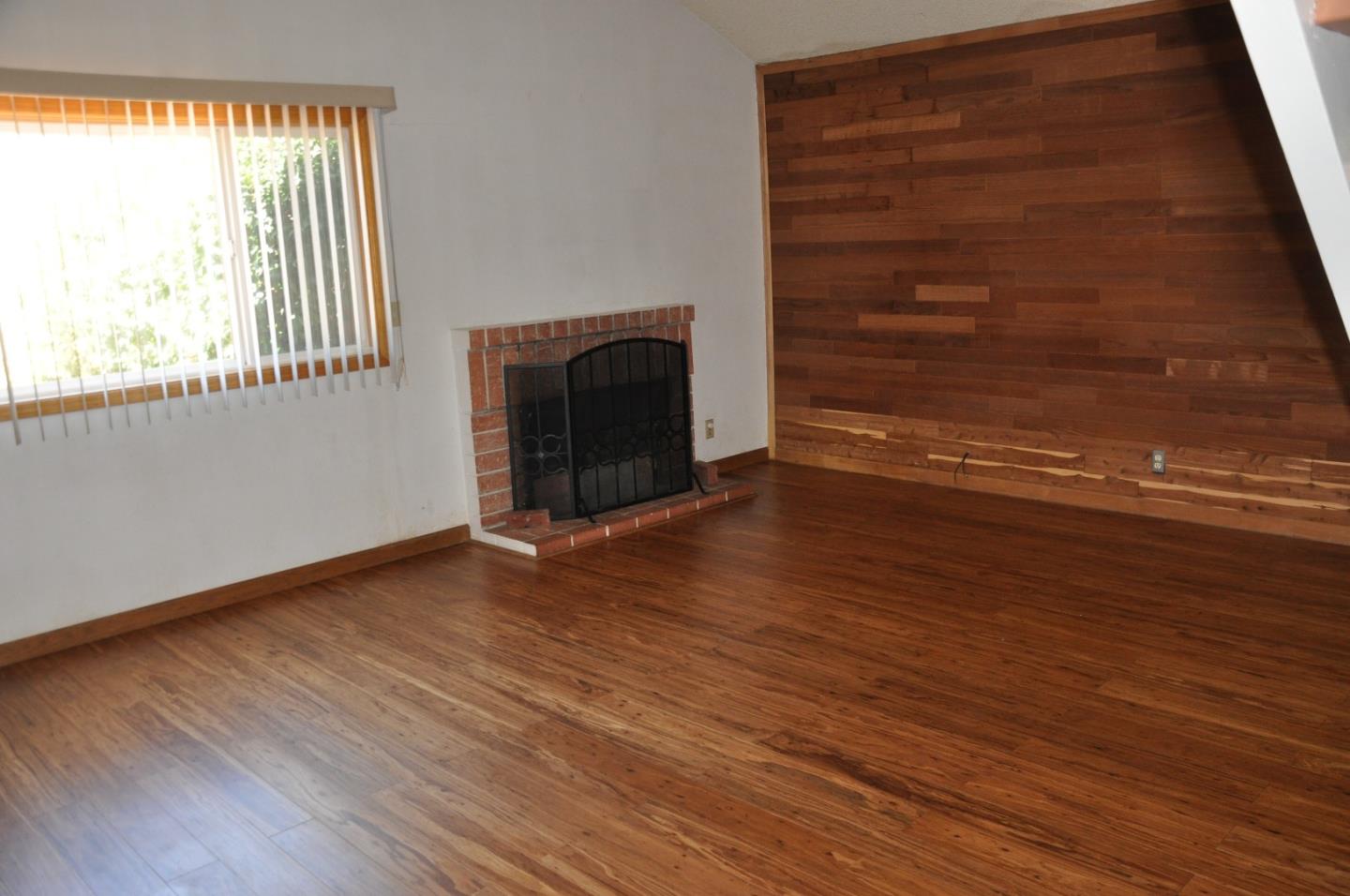 Detail Gallery Image 4 of 16 For 1776 Loch Ness, San Jose,  CA 95121 - 4 Beds | 2 Baths