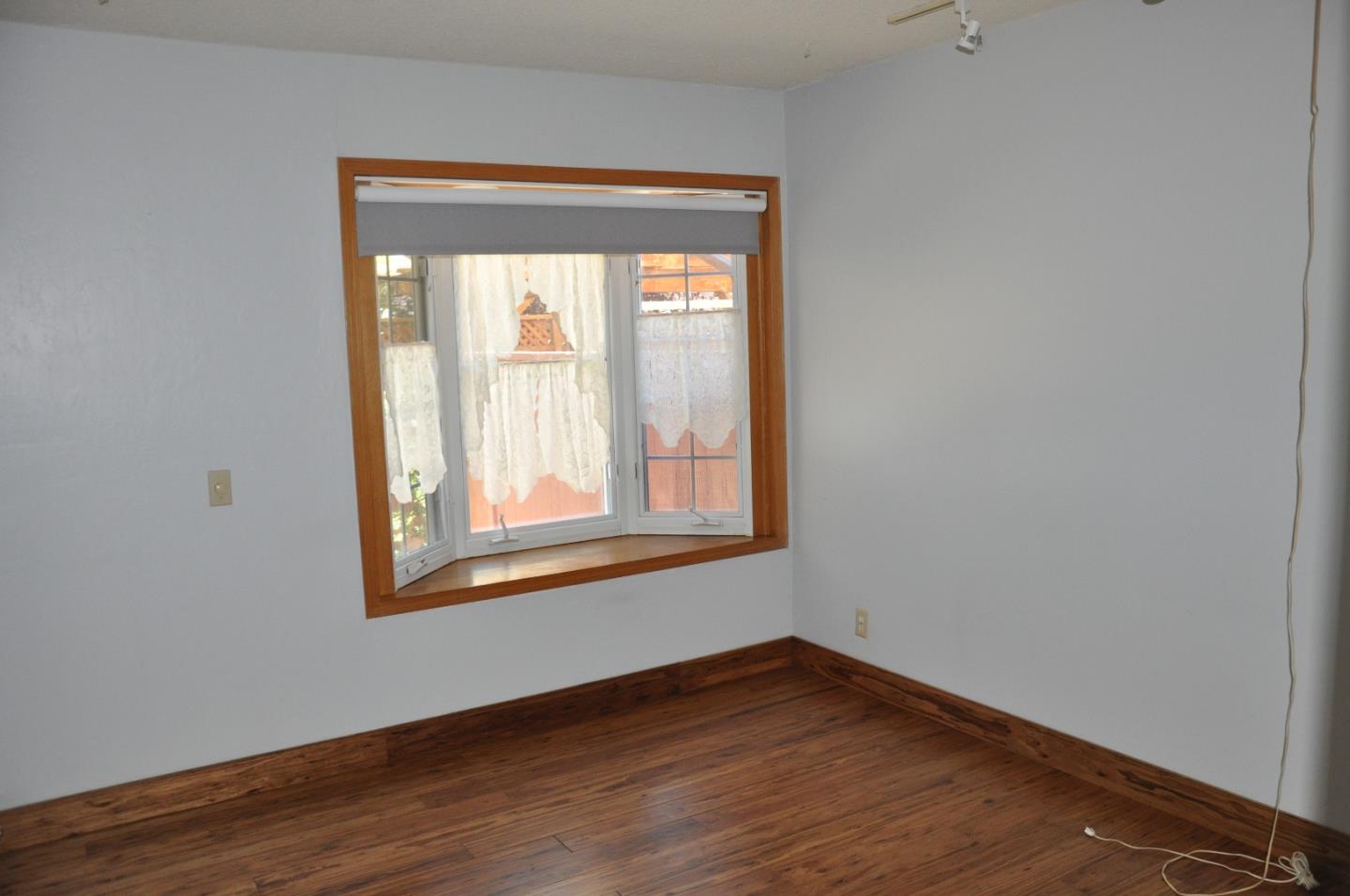 Detail Gallery Image 9 of 16 For 1776 Loch Ness, San Jose,  CA 95121 - 4 Beds | 2 Baths