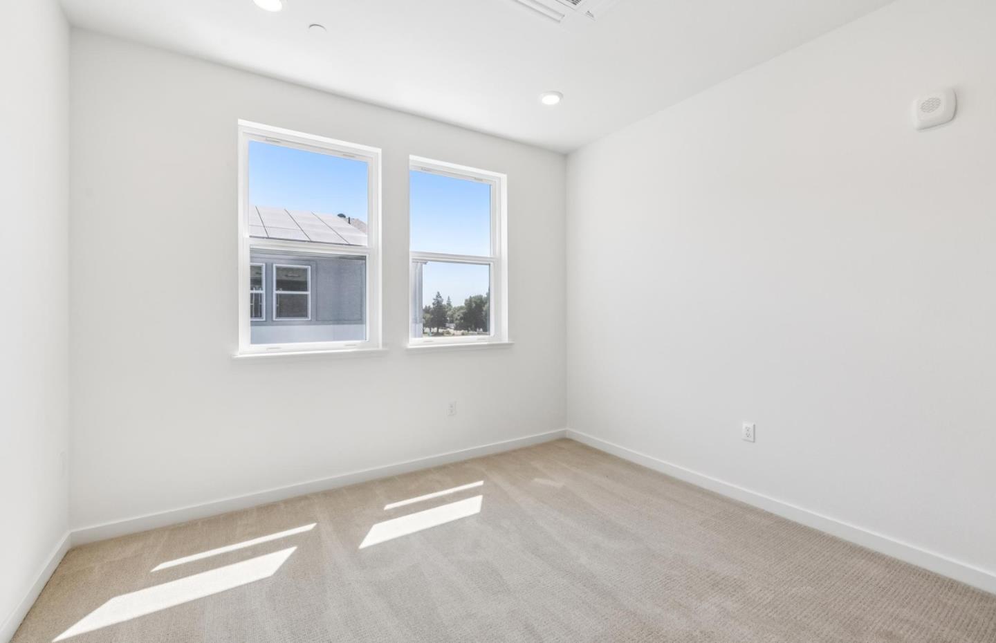Detail Gallery Image 50 of 72 For 818 Redberry Way, San Jose,  CA 95117 - 3 Beds | 3 Baths